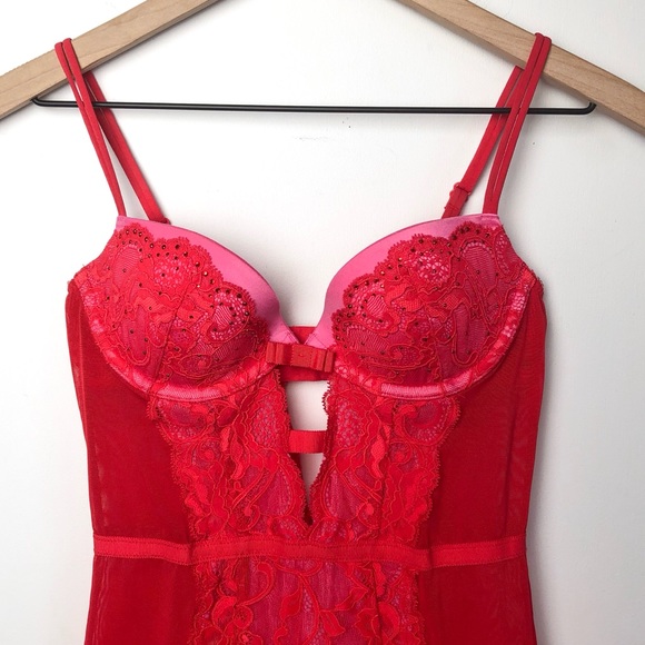Victoria Secret Valentine’s Corset - Picture 2 of 8